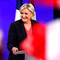 Выборы во Франции. Ле Пен признала поражение
